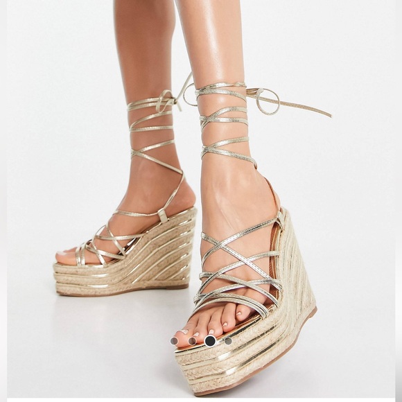 ASOS DESIGN Thalia strappy tie leg wedges in gold size 9 - Picture 1 of 16